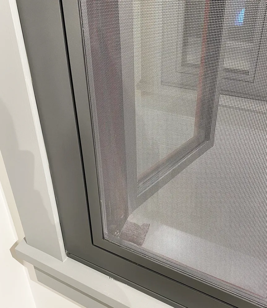 AL93 window