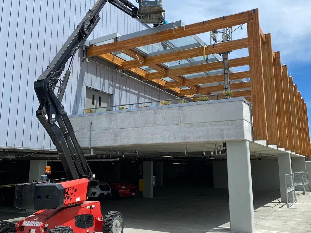 Manitou Mango 33 Boom Lift